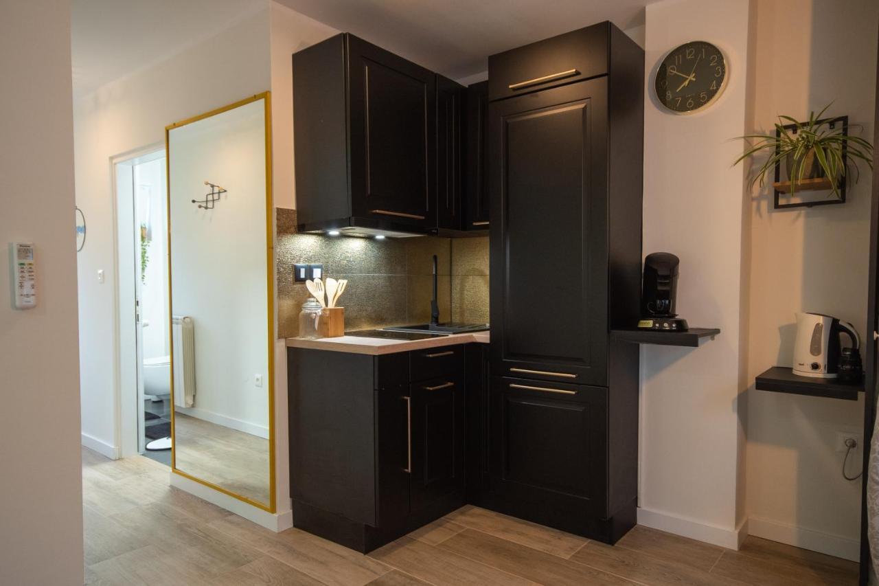 Wellness Studio D'Or - Exclusive New Apartment With Whirlpool, Sauna, Sunny Terrace, Private Parking Пореч Екстер'єр фото