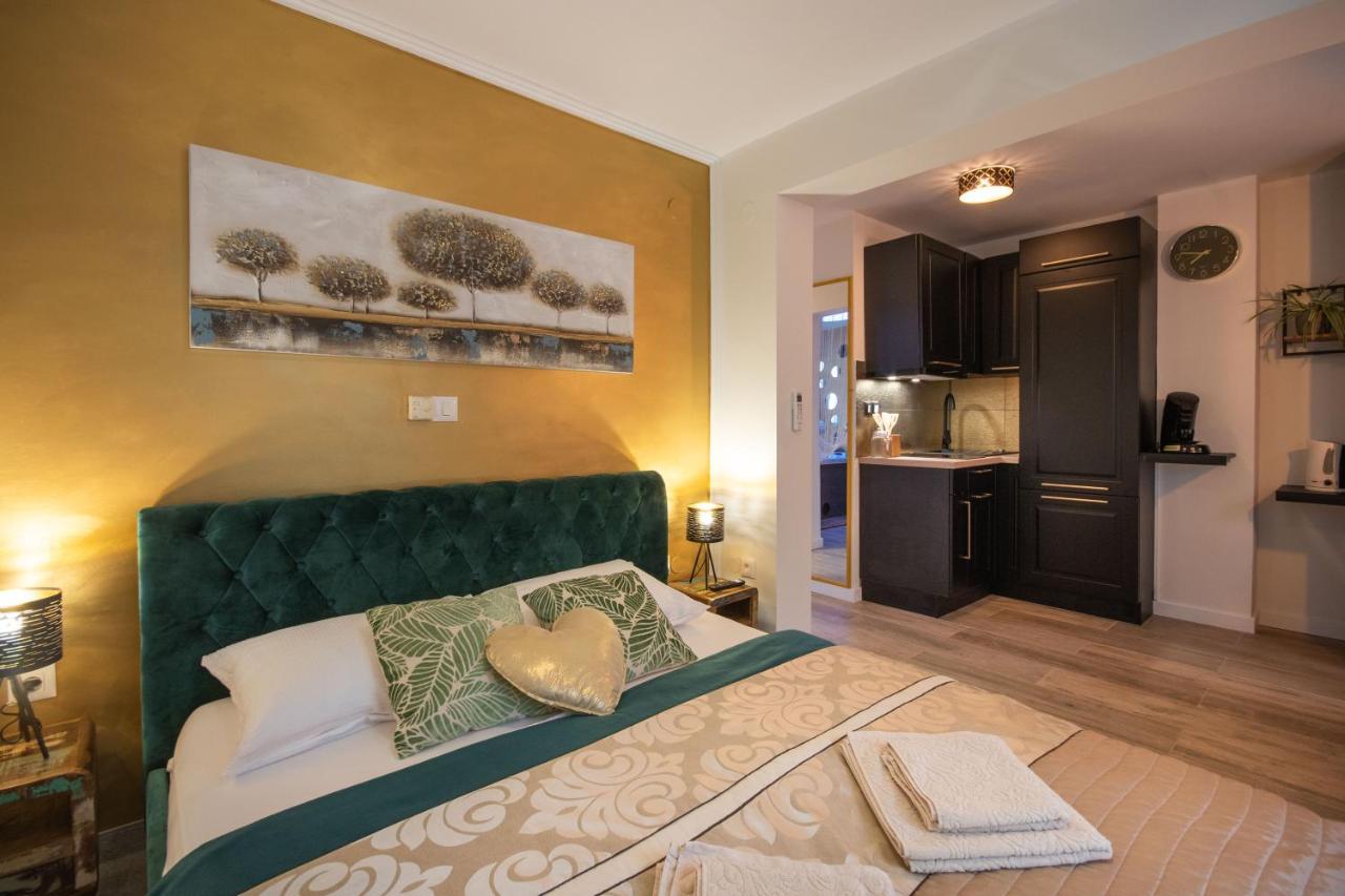 Wellness Studio D'Or - Exclusive New Apartment With Whirlpool, Sauna, Sunny Terrace, Private Parking Пореч Екстер'єр фото