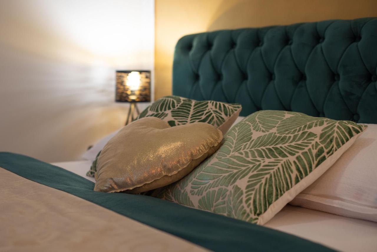 Wellness Studio D'Or - Exclusive New Apartment With Whirlpool, Sauna, Sunny Terrace, Private Parking Пореч Екстер'єр фото